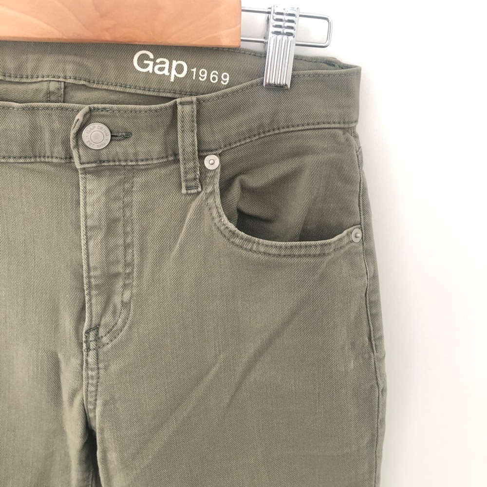 GAP olive army green cropped girlfriend jeans 26r